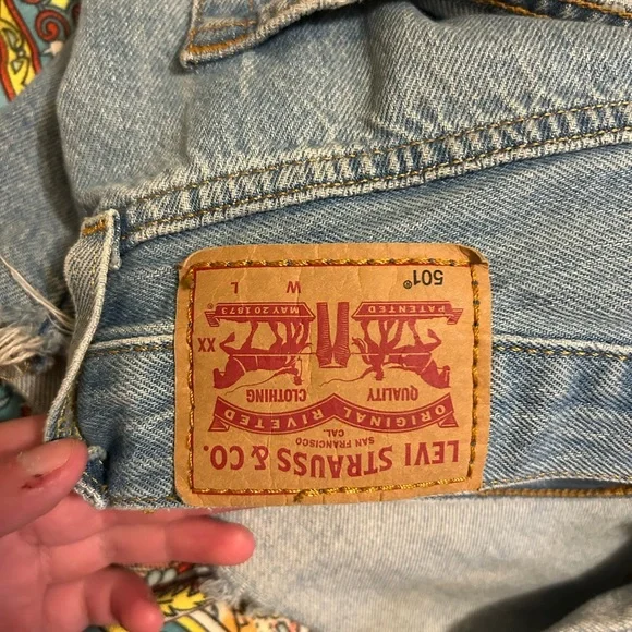 Levi 501 shorts - Picture 2 of 3